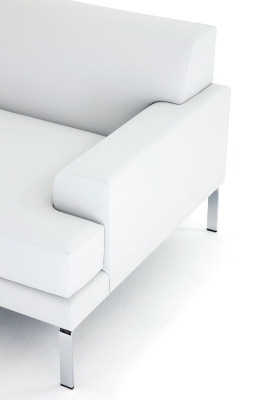 Dune_stealth_sofa5-53-xxx